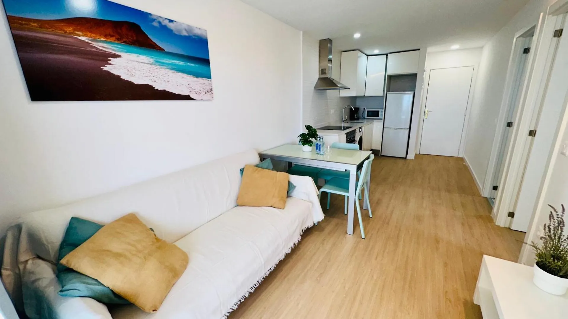 Torres Del Sol Playa De Las Vistas Free Wifi Apartment Playa de las Americas  0*, Playa de las Americas (Tenerife)