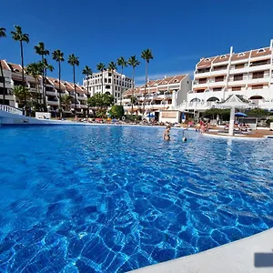 Apartment Vistasol, Beach Front With Heated Pool In Parque Santiago 2, Wifi, Playa de las Americas (Tenerife)