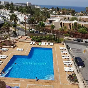 Apartment Borinquen With Heated Pool, Only 280 Meters To The Beach, Wifi, Playa de las Americas (Tenerife)